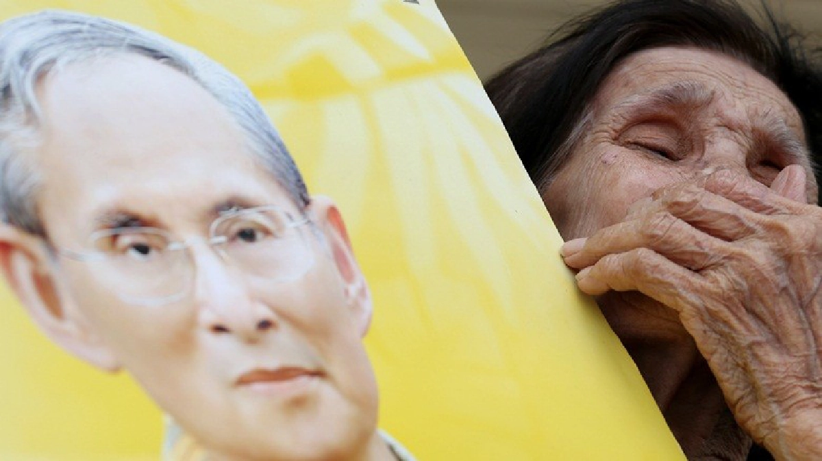 ร้อยเรื่องราวผ่าน “รูปของพ่อ” ร้อยเรื่องราวผ่าน “รูปของพ่อ”