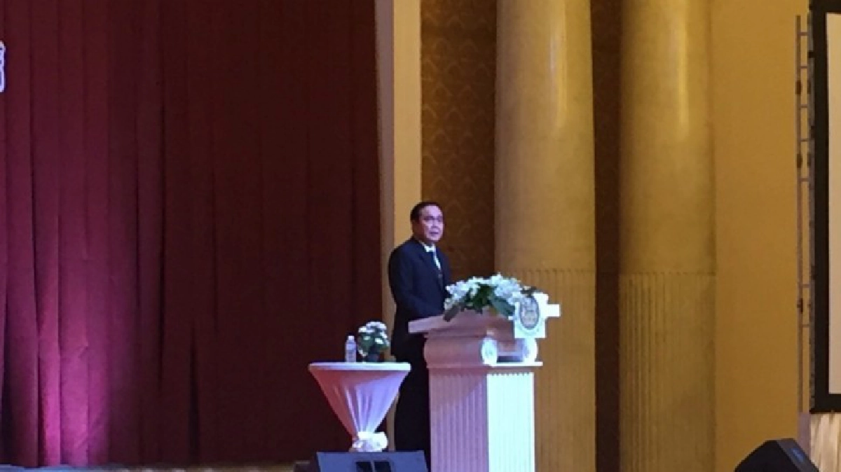 “บิ๊กตู่”ยอมรับรัฐบาลนี้กลายเป็นการเมืองแล้ว “บิ๊กตู่”ยอมรับรัฐบาลนี้กลายเป็นการเมืองแล้ว