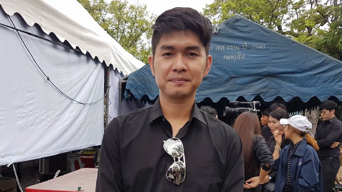 ทุ่มเงินแสนสร้างแพปลา ‘กุ้ง’ ถวายเป็นพระราชกุศล ทุ่มเงินแสนสร้างแพปลา ‘กุ้ง’ ถวายเป็นพระราชกุศล