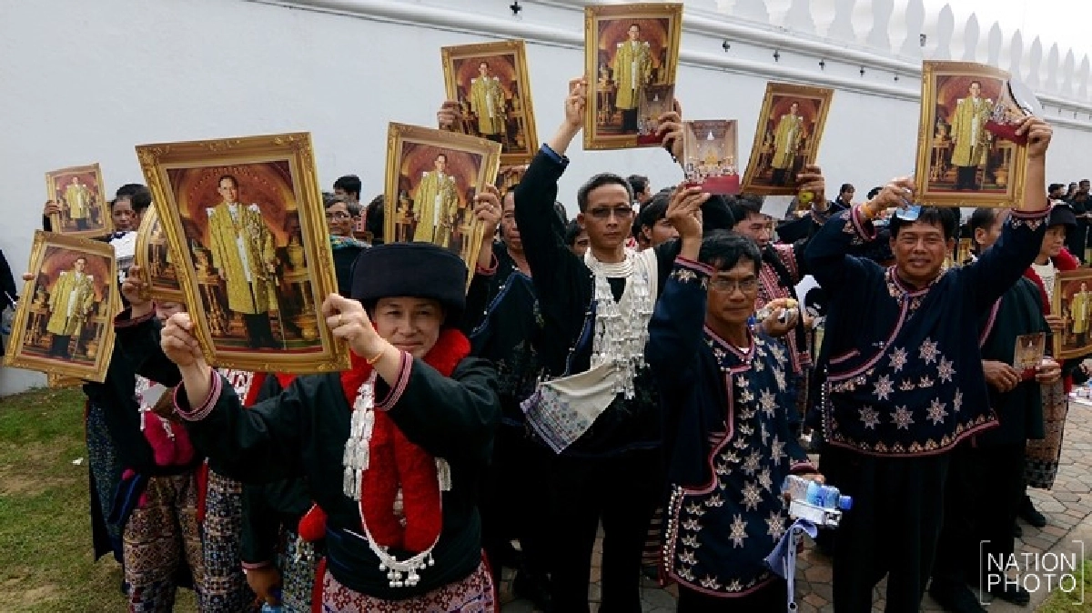 ประมวลภาพ! ปชช.ถวายสักการะพระบรมศพ ประมวลภาพ! ปชช.ถวายสักการะพระบรมศพ