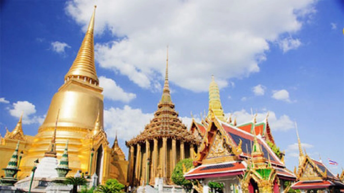 เปิดให้นักท่องเที่ยวเข้าชมวัดพระแก้ววันนี้