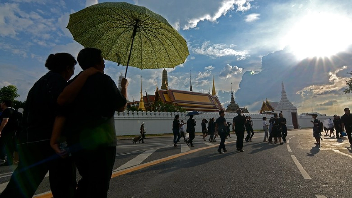 "ประยุทธ์"สั่งทำหนังสือภาพคนไทยแสดงความอาลัยทั่วโลก