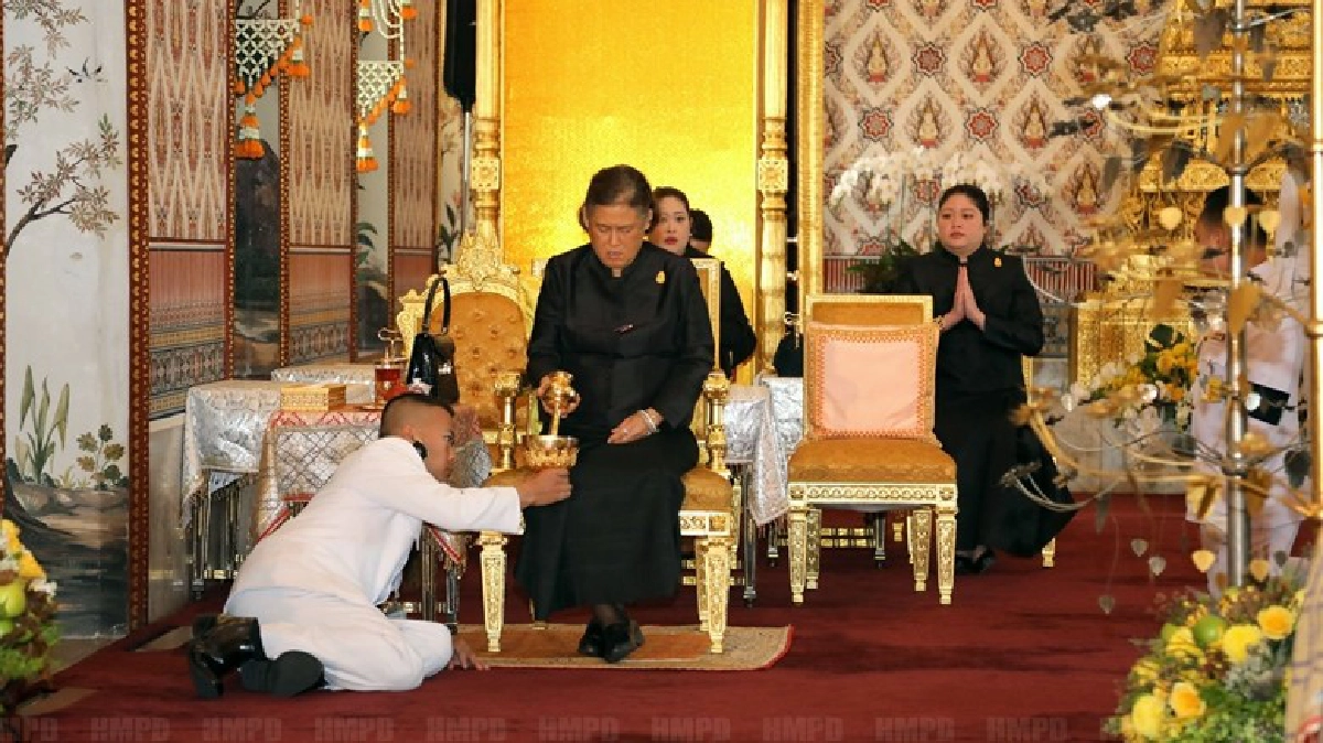 พระบรมวงศานุวงศ์ทรงบำเพ็ญพระราชกุศลสวดพระอภิธรรมพระบรมศพ 