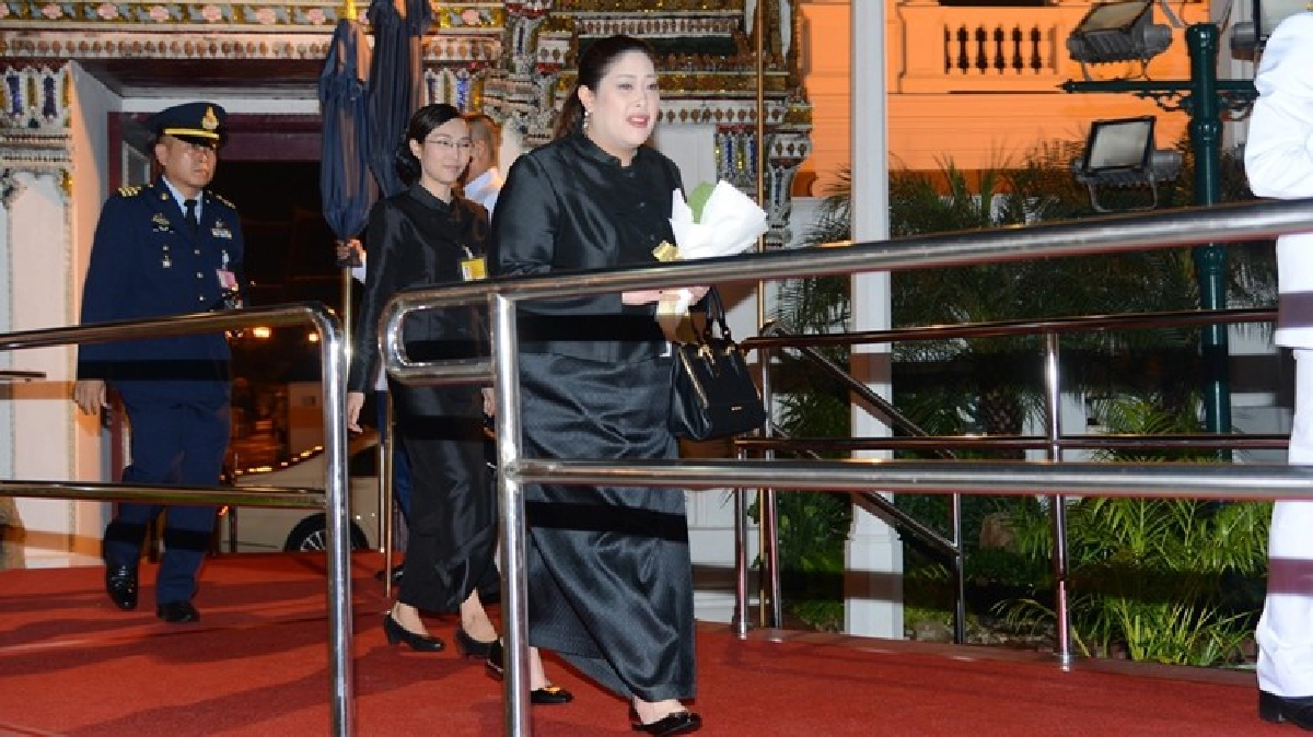 รักดั่งดวงใจ 