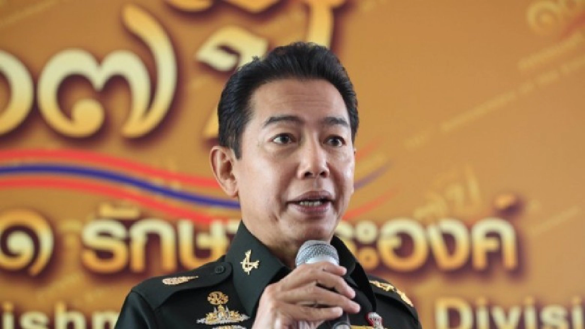 เปิดค่ายทหารให้ชาวนาขายข้าว