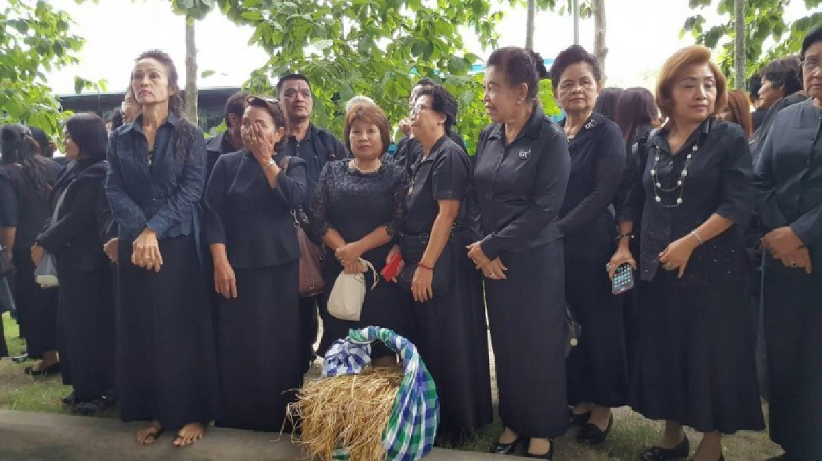 ชาวนา ยื่นหนังสือถึง“ปู”พร้อมให้ข้อมูลผลิตข้าว ช่วยสู้คดี