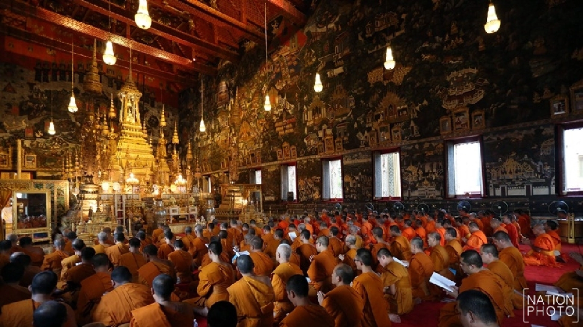 พระ-ประชาชนร่วมสวดมนต์ถวายในหลวงรัชกาลที่9 พระ-ประชาชนร่วมสวดมนต์ถวายในหลวงรัชกาลที่9