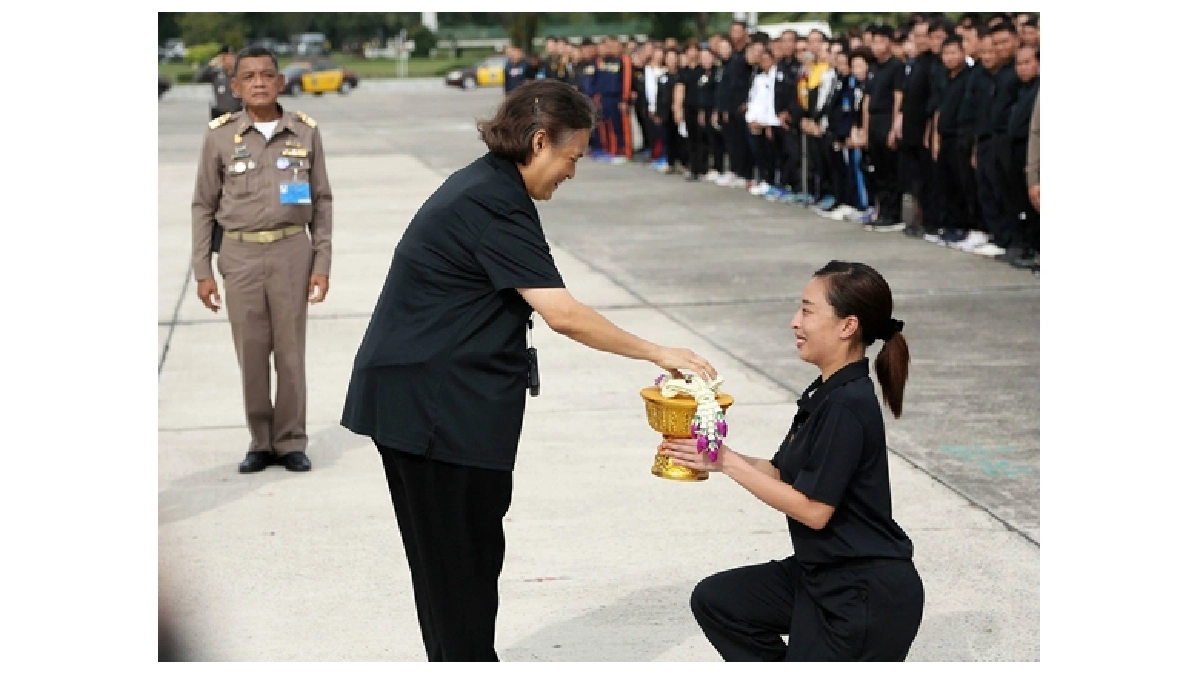 สมเด็จพระเทพทรงร่วมเดิน-วิ่งประเพณีเขาชะโงก 