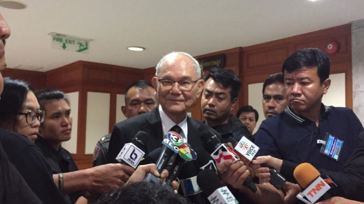  “มีชัย” มั่นใจ “นายกฯ” ทูลเกล้าฯร่างรธน.9พ.ย.