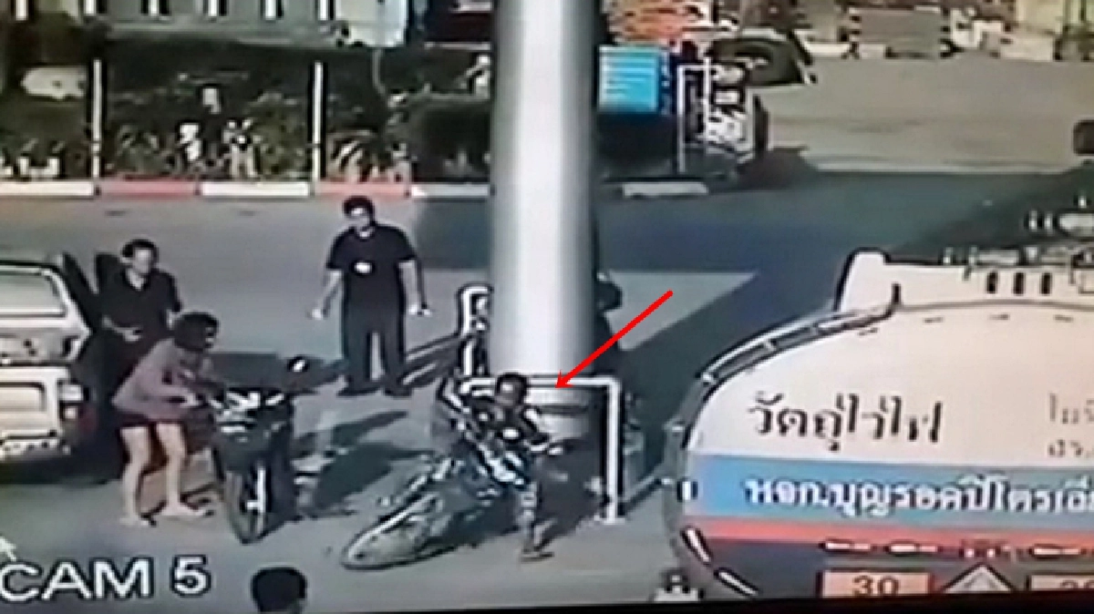 ปรบมือให้เลย! ลุงตั้งสติได้ดีเยี่ยม ปรบมือให้เลย! ลุงตั้งสติได้ดีเยี่ยม