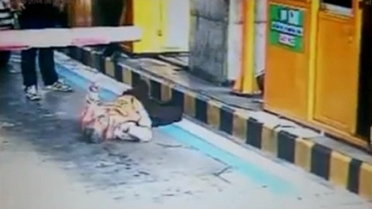 มือต่อยรปภ.ทางด่วนมอบตัว