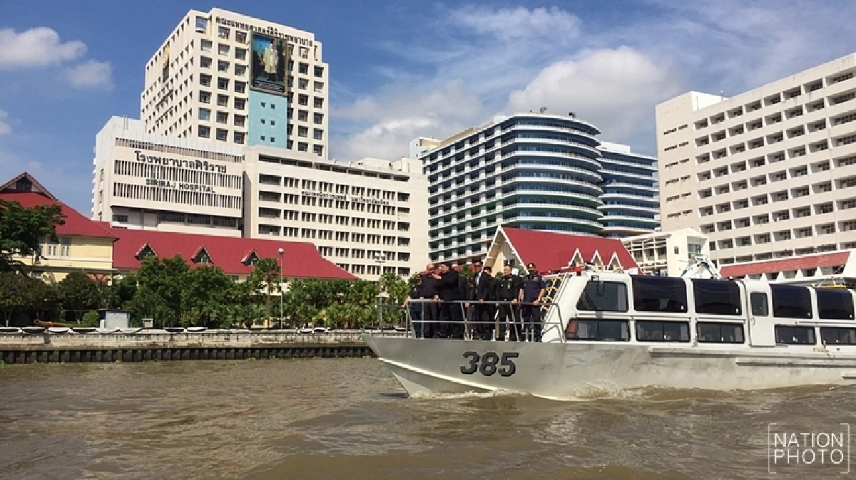 ผู้ว่าฯกทม.ตรวจโป๊ะท่าเรือริมแม่น้ำ"เจ้าพระยา" ผู้ว่าฯกทม.ตรวจโป๊ะท่าเรือริมแม่น้ำ"เจ้าพระยา"