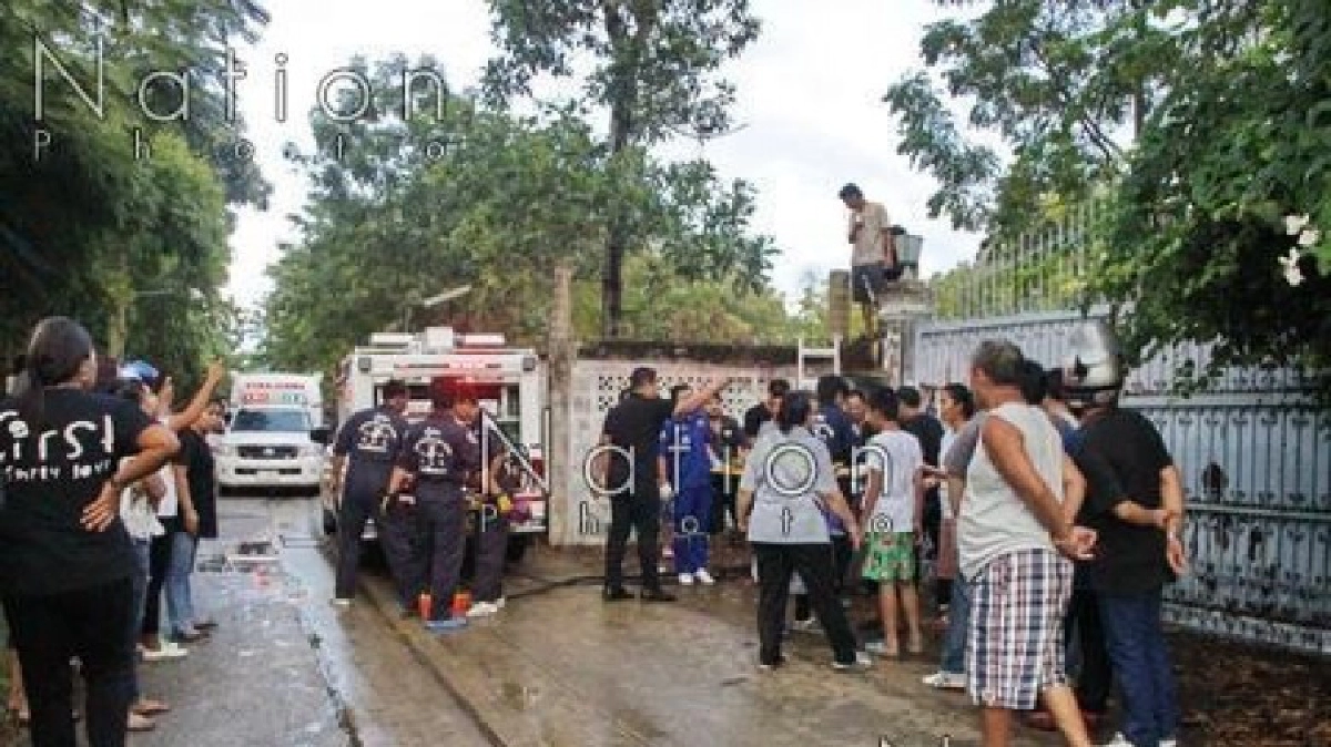 11ขวบปีนรั้วลื่นเหล็กเสียบทะลุปากสาหัส 11ขวบปีนรั้วลื่นเหล็กเสียบทะลุปากสาหัส