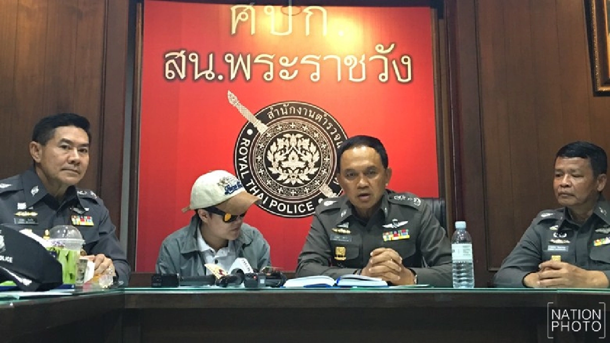 รวบสาวอ้าง'หญิงแม้น'เรียกเงินร่วมพิธีพระบรมศพ รวบสาวอ้าง'หญิงแม้น'เรียกเงินร่วมพิธีพระบรมศพ