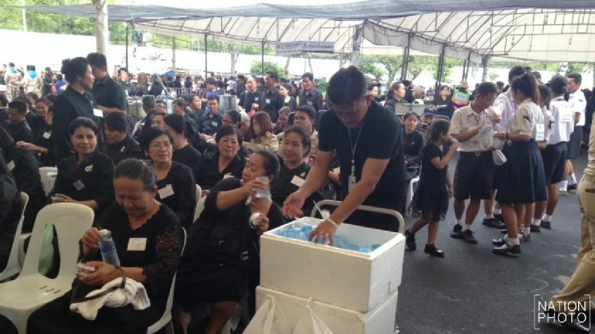กปน.เพิ่มจุดน้ำดื่มเย็น-อาหารว่างบริการปชช. กปน.เพิ่มจุดน้ำดื่มเย็น-อาหารว่างบริการปชช.