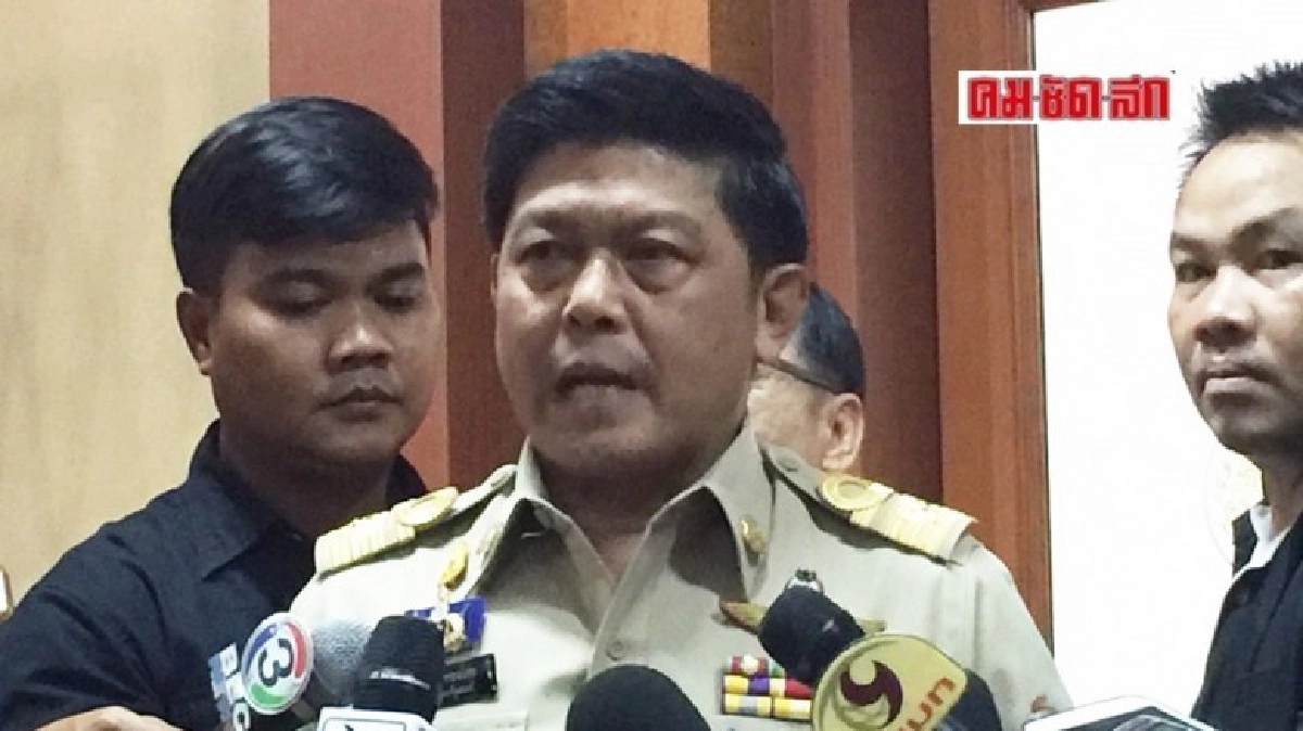 ปลัด สปน. ปลื้ม “จิตอาสา” บรรจุข้าวเปลือกพอเพียง ทะลุเป้า