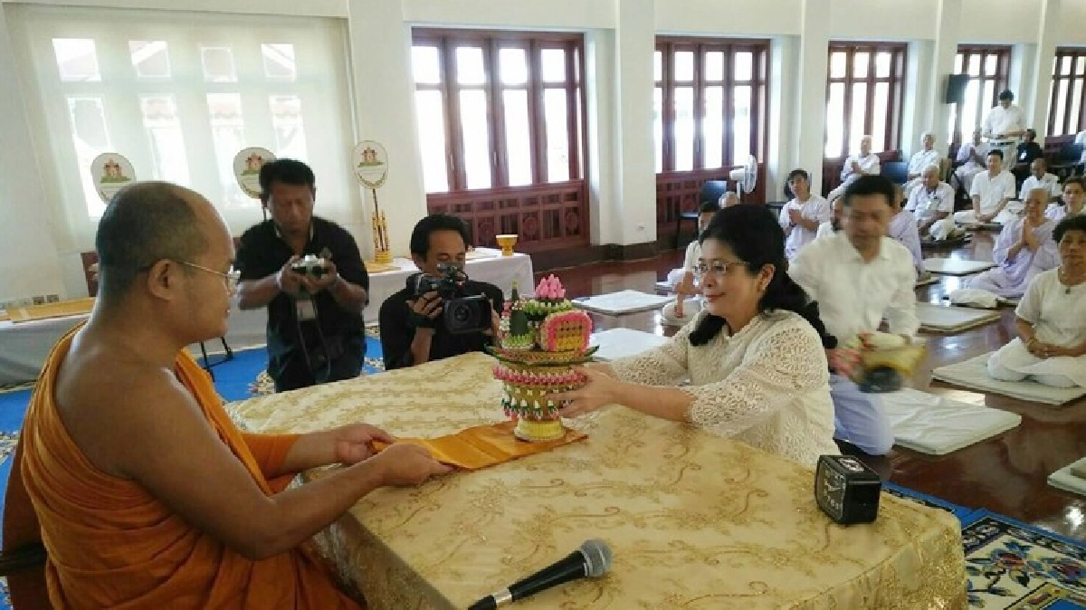 "หญิงหน่อย"ควง ส.ส.พท.ปฏิบัติธรรมถวายเป็นพระราชกุศลฯ