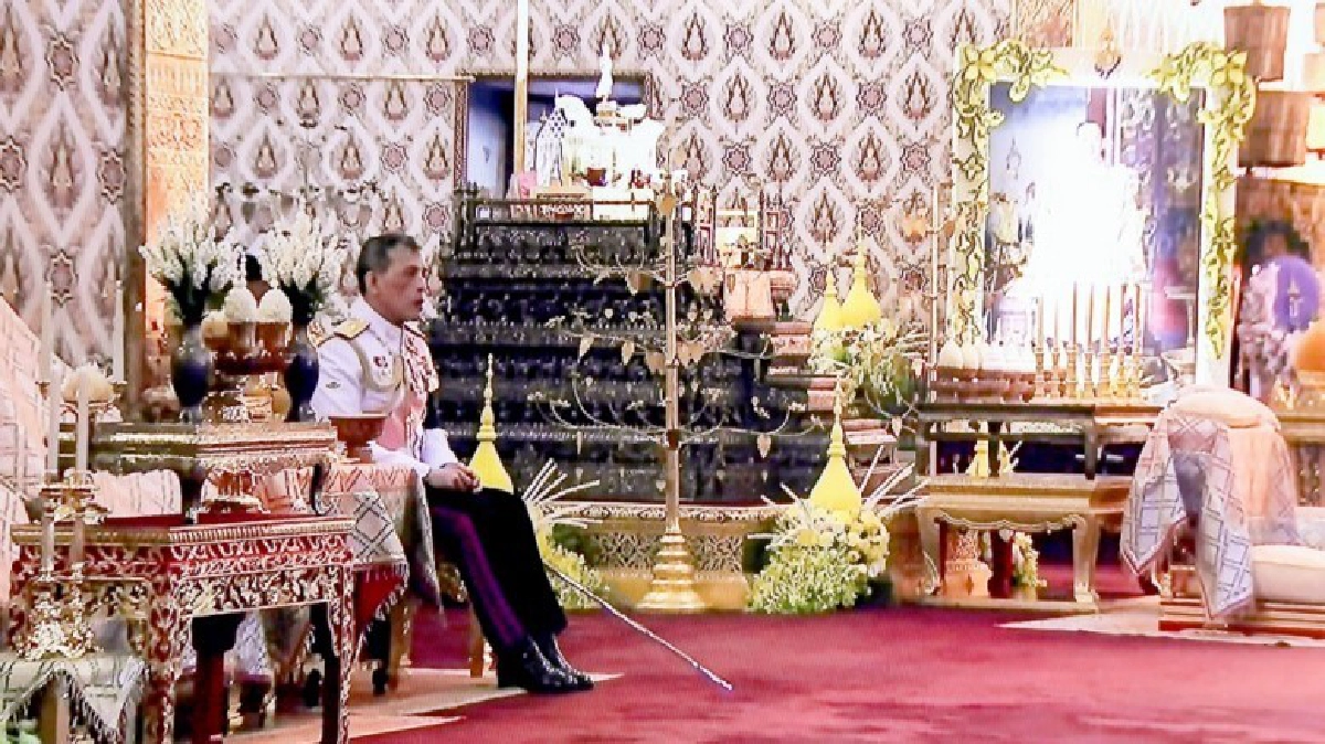 โปรดเกล้าฯ ประกาศเฉลิมพระปรมาภิไธย สมเด็จพระเจ้าอยู่หัว 