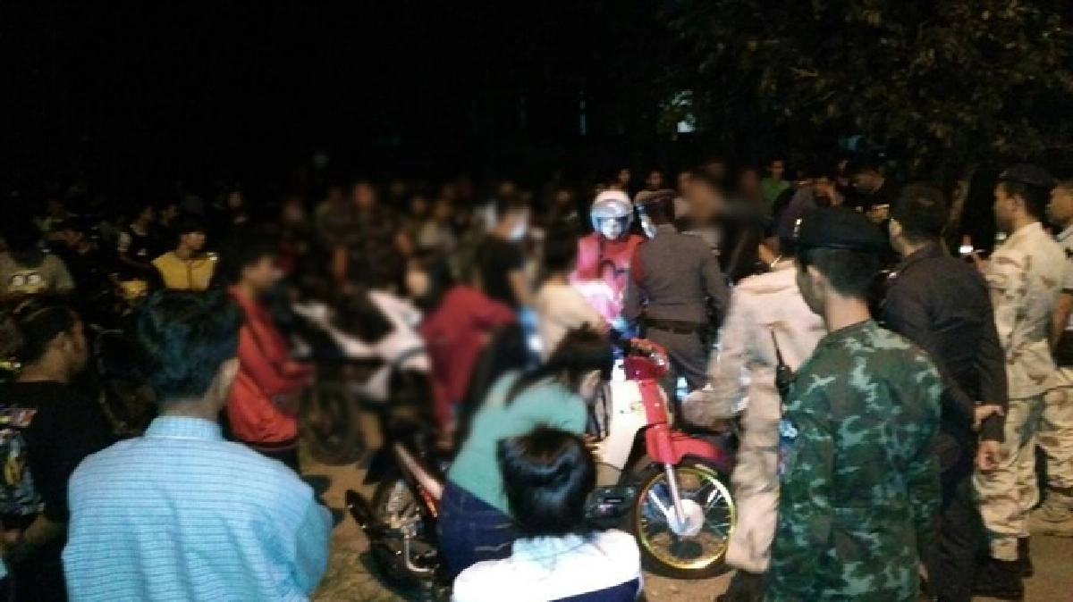 ตร.ตั้งจุดสกัดจับเด็กแว้นซิ่งหน้าอุทยานฯทับลาน
