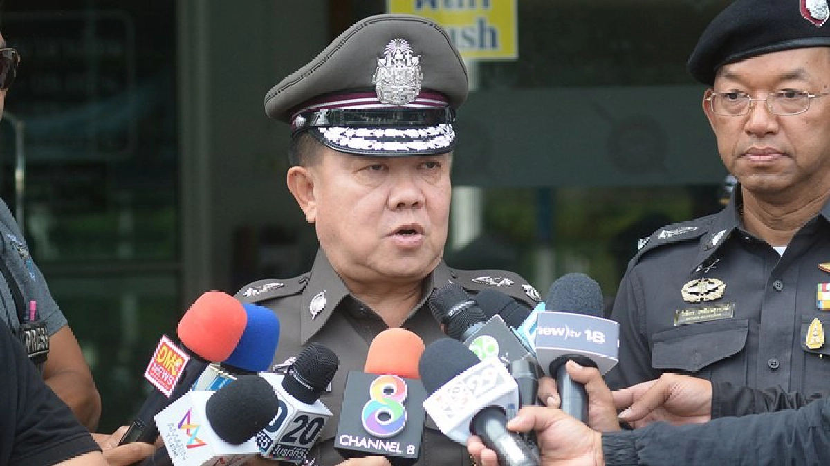 ตร.เตรียมขอหมายค้นวัดธรรมกายหาตัว“ธัมมชโย” ตร.เตรียมขอหมายค้นวัดธรรมกายหาตัว“ธัมมชโย”