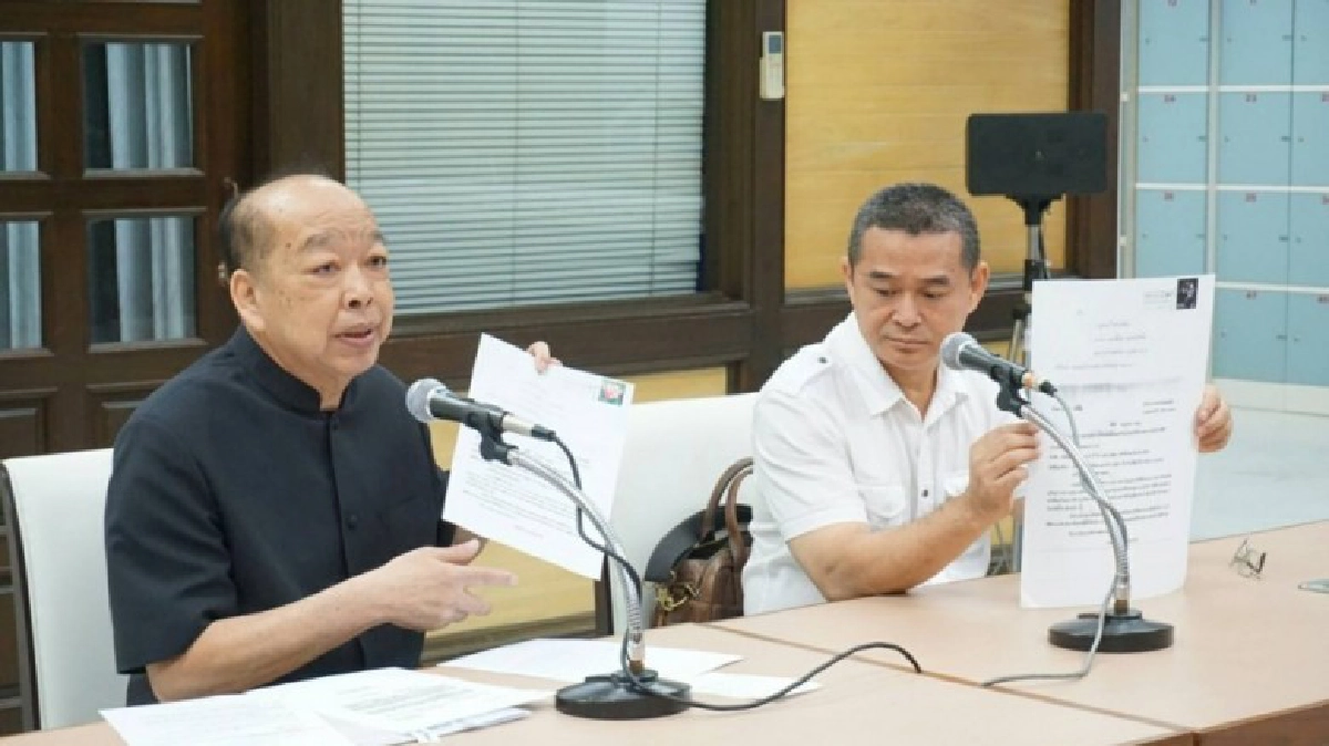 “สุรพงษ์"ยันเรื่องภักดียังไม่จบ-โชว์หนังสือโต้ตอบสตง.-ป.ป.ช.