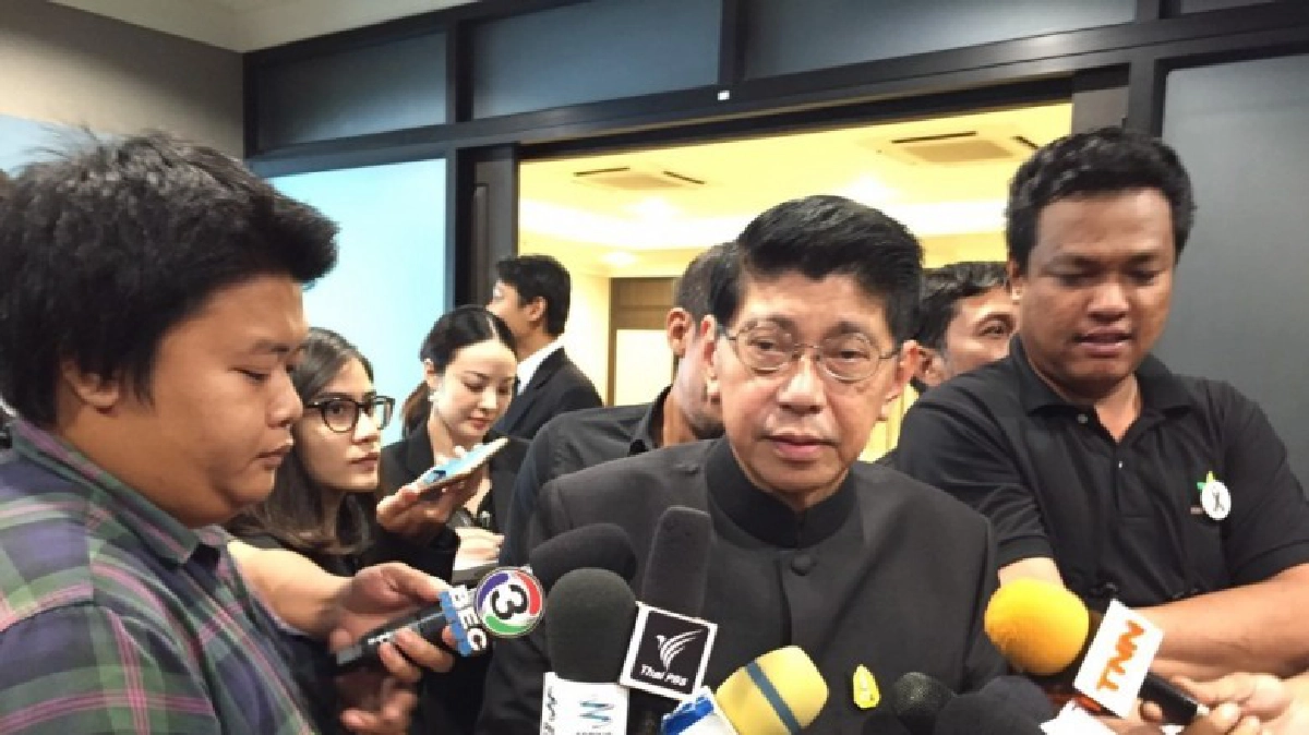 “วิษณุ”ยัน ไม่ได้ยิน“ประยุทธ์”ถาม “รมต.” ใครอยากพักผ่อน “วิษณุ”ยัน ไม่ได้ยิน“ประยุทธ์”ถาม “รมต.” ใครอยากพักผ่อน