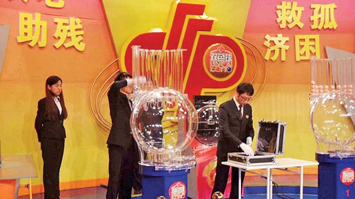 แทงหวยมา11ปีถูกจนได้150ล้านบาท!! แทงหวยมา11ปีถูกจนได้150ล้านบาท!!