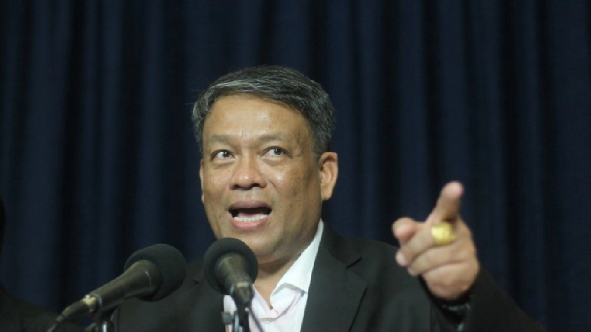 “วัชระ” บี้ “ประยุทธ์”สอบนำเข้ารถเมล์เอ็นจีวี