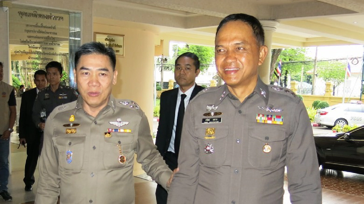ฉายาบิ๊กตร.“จักรทิพย์”สุภาพบุรุษโล่เงิน“ศานิตย์”น.1บึ่งทุกที ฉายาบิ๊กตร.“จักรทิพย์”สุภาพบุรุษโล่เงิน“ศานิตย์”น.1บึ่งทุกที
