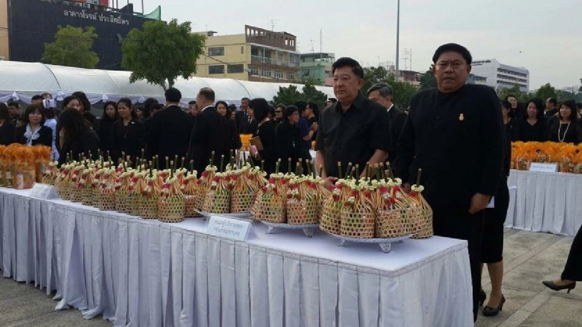 กทม. ทำบุญวันสถาปนากทม.ครบ 44 ปี  