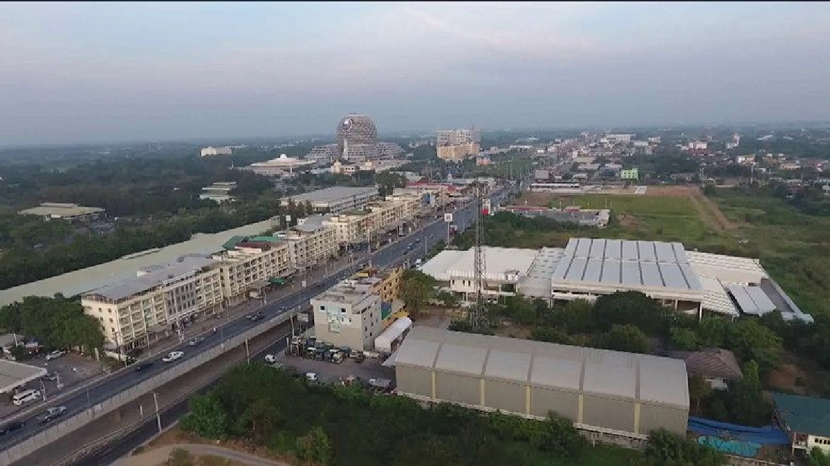 “ดีเอสไอ”ส่งโดรนบินสำรวจรอบ”วัดพระธรรมกาย” “ดีเอสไอ”ส่งโดรนบินสำรวจรอบ”วัดพระธรรมกาย”