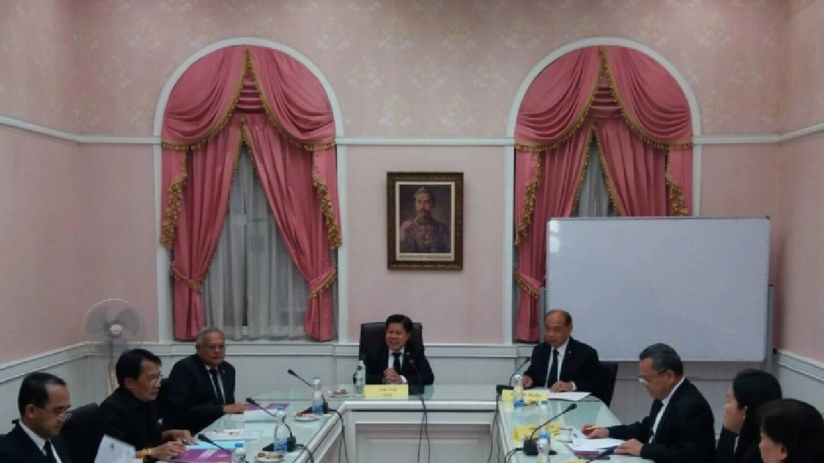 ล่ม !! กกต.-มท. หารือร่วมดันแผน"หมู่บ้านไม่ขายเสียง" ล่ม !! กกต.-มท. หารือร่วมดันแผน"หมู่บ้านไม่ขายเสียง"