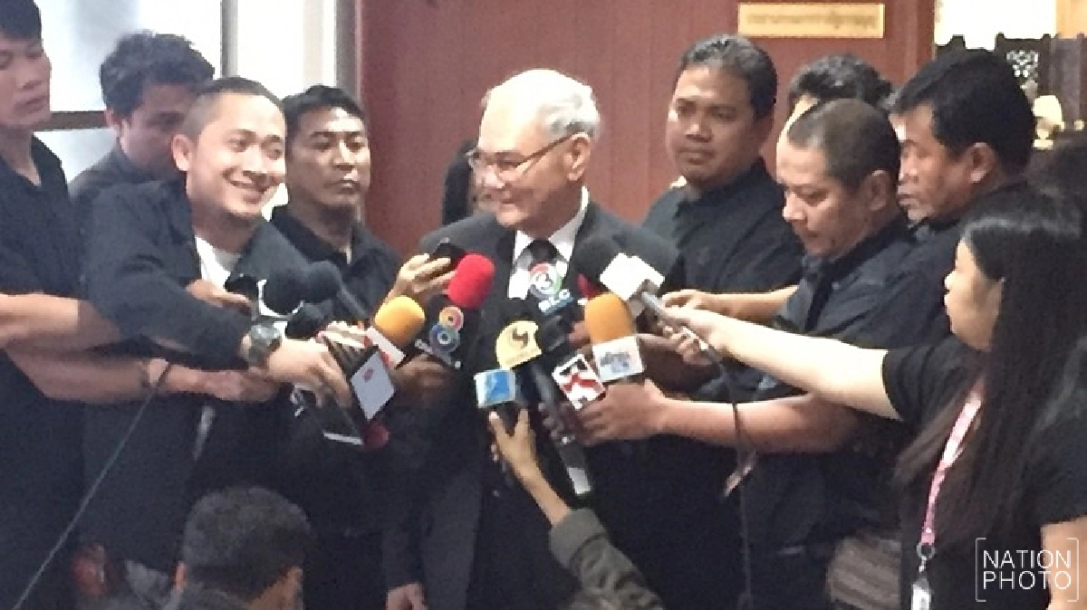 ขอเวลา 3-4 วัน ก่อนปรับ ร่างกม.พรรค ขอเวลา 3-4 วัน ก่อนปรับ ร่างกม.พรรค