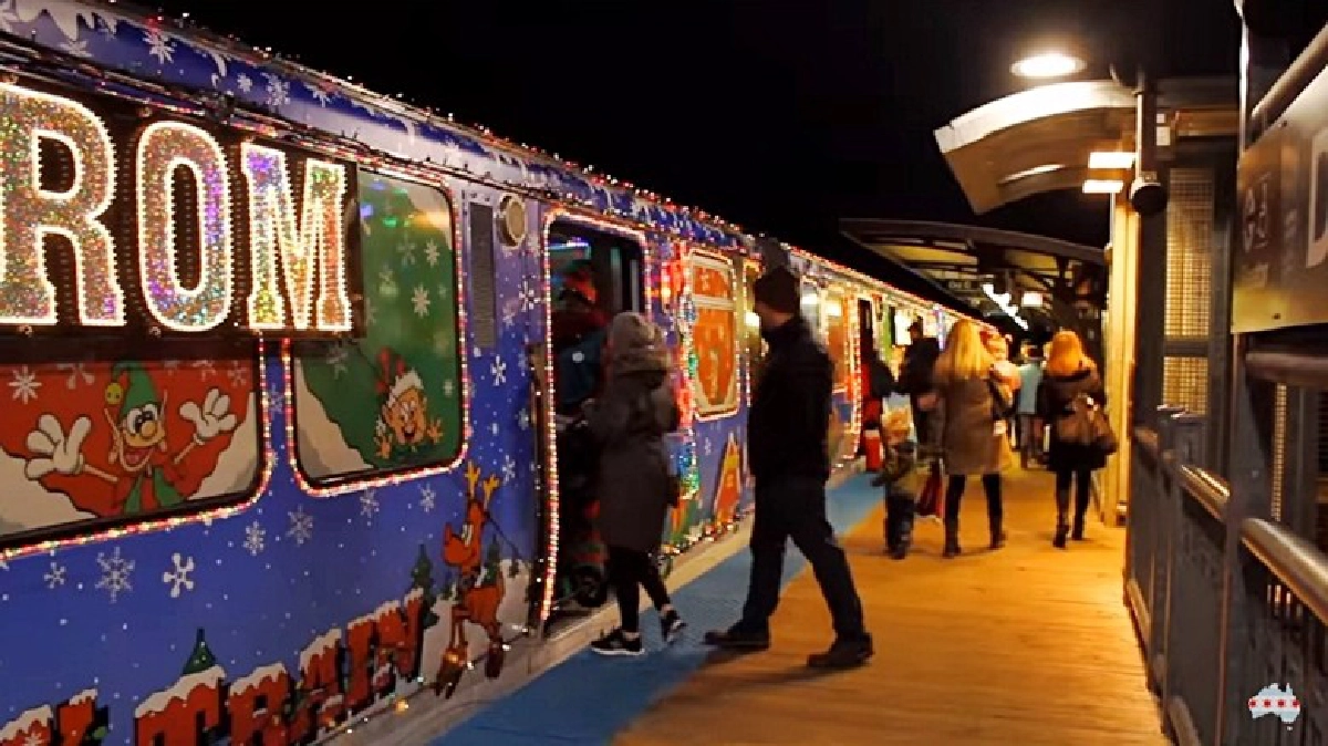 ฉลองคริสต์มาส!ชิคาโกจัดรถไฟสายพิเศษ ฉลองคริสต์มาส!ชิคาโกจัดรถไฟสายพิเศษ