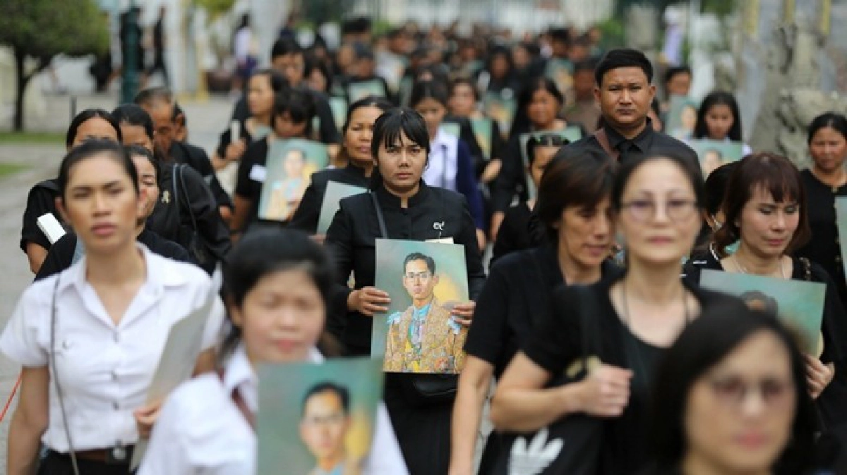 สักการะพระบรมศพ สมความตั้งใจ สักการะพระบรมศพ สมความตั้งใจ