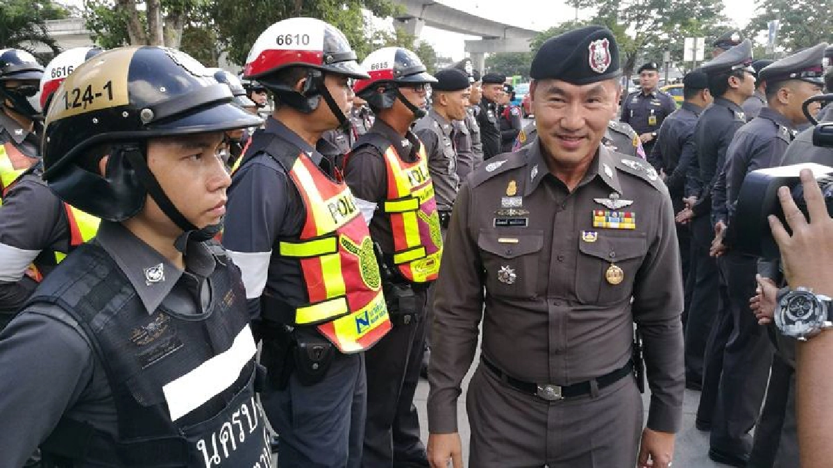 ปล่อยแถวปราบอาชญากรรมช่วงคริสมาส-ปีใหม่ ปล่อยแถวปราบอาชญากรรมช่วงคริสมาส-ปีใหม่