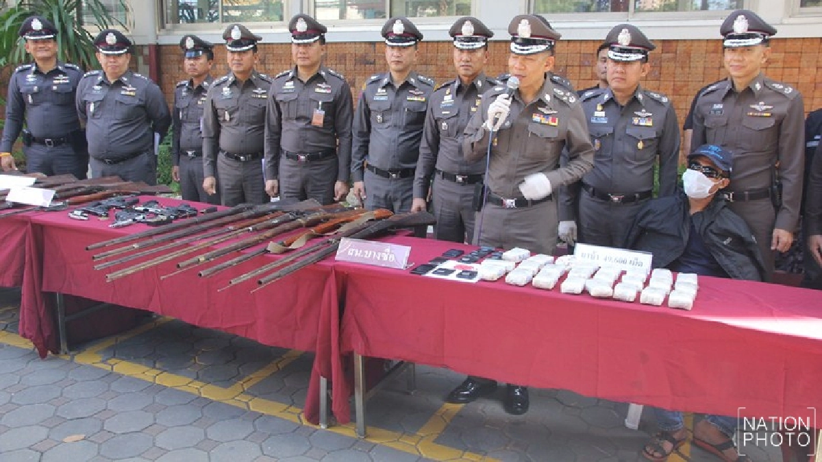 บก.น.2 กวาดล้างอาชญากรรม จับผู้ต้องหา-ปืนเพียบ