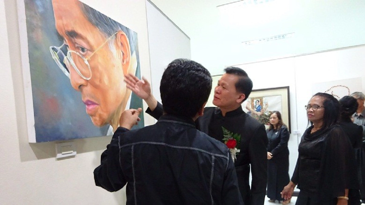 ศิลปินสงขลา รวมใจแสดงความอาลัยร.9 ศิลปินสงขลา รวมใจแสดงความอาลัยร.9