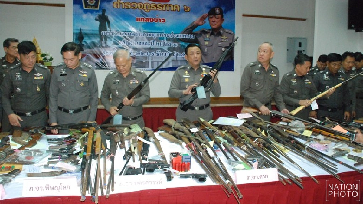 ภ.6 แถลงจับปืน-ยาบ้ากว่า2หมื่นเม็ด ภ.6 แถลงจับปืน-ยาบ้ากว่า2หมื่นเม็ด