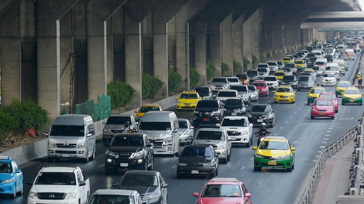 ขนส่งทางบกพร้อมรับปชช.เดินทางกลับ