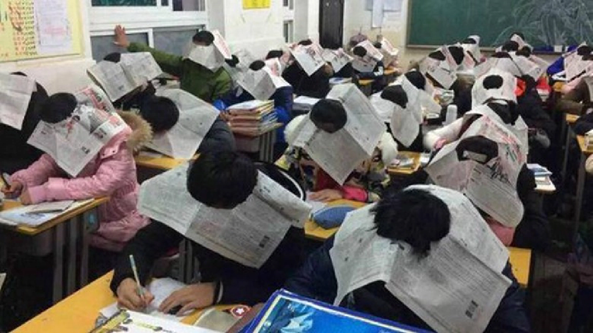 อึ้ง!! อุปกรณ์กันโกงสอบที่โรงเรียนในจีน อึ้ง!! อุปกรณ์กันโกงสอบที่โรงเรียนในจีน