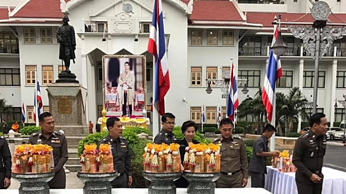 ผบ.ตร.ยันดำเนินคดีวัดพระธรรมกายตามก.ม. ผบ.ตร.ยันดำเนินคดีวัดพระธรรมกายตามก.ม.