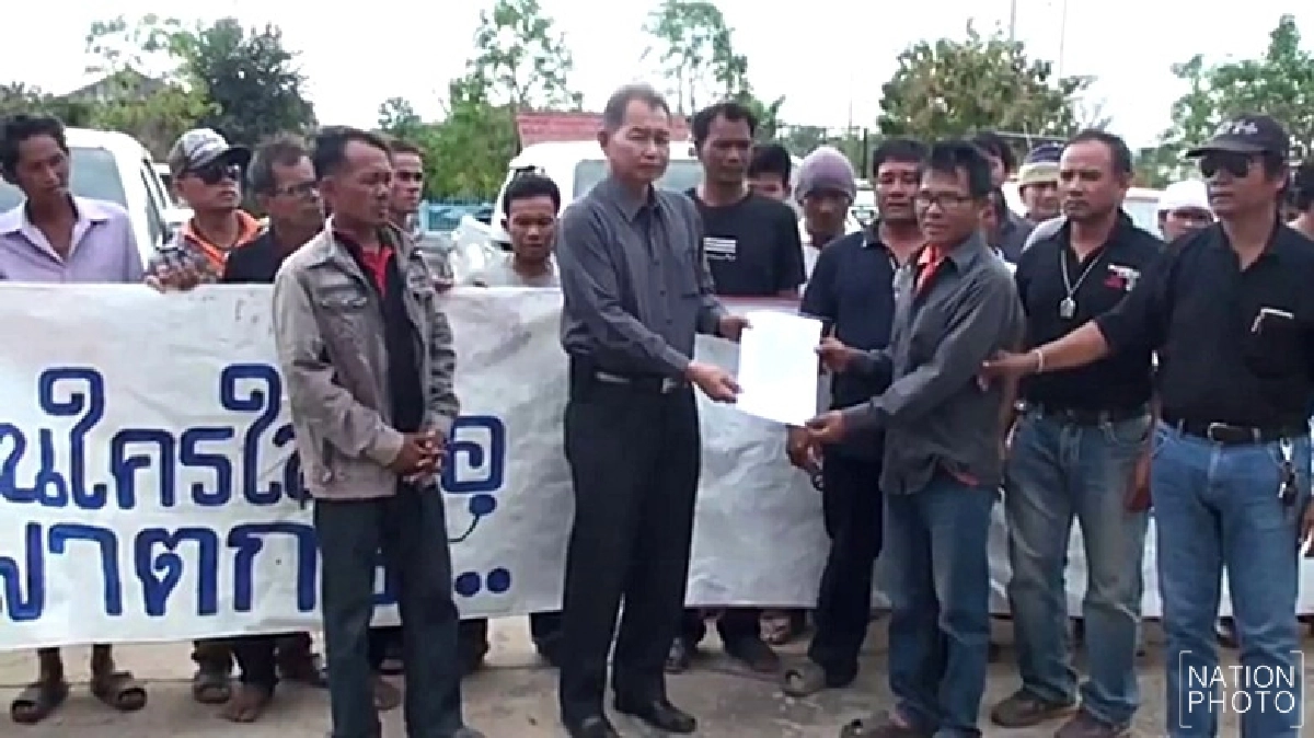 บุกอำเภอร้องคดียิงกลางงานบวชไม่คืบ! บุกอำเภอร้องคดียิงกลางงานบวชไม่คืบ!