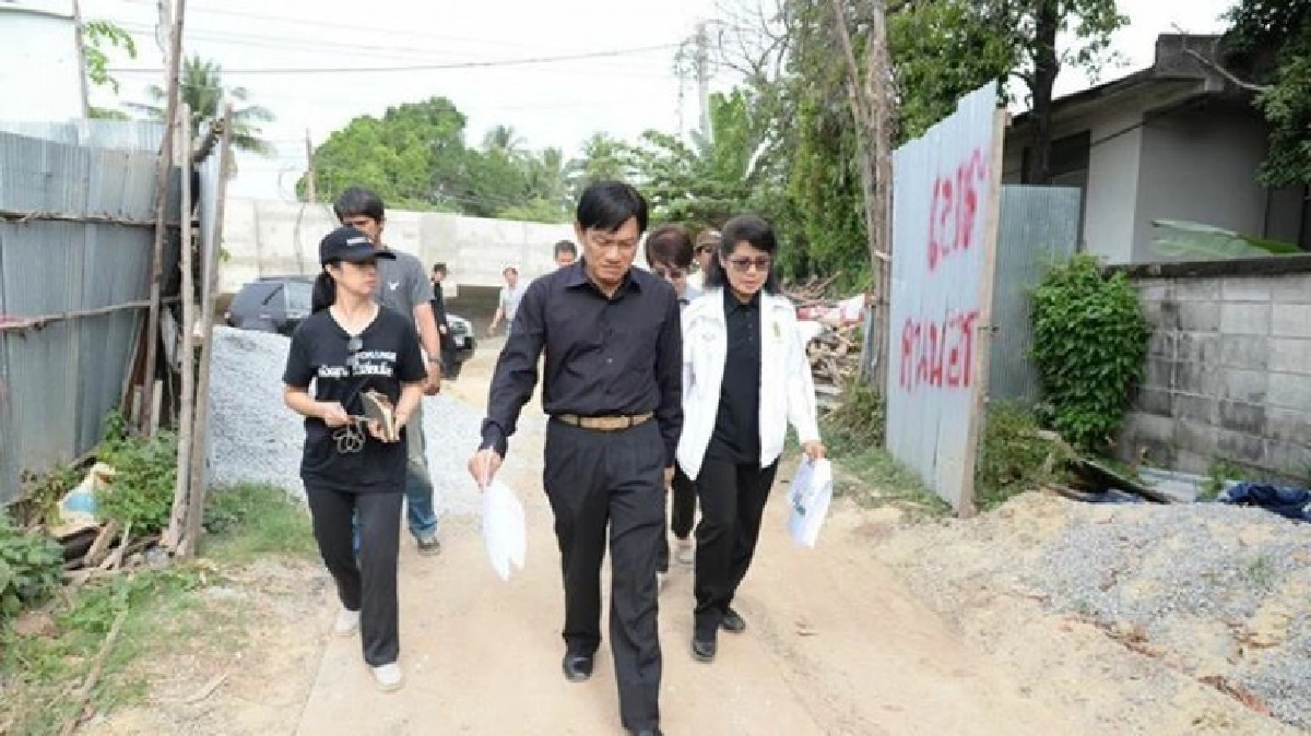 “จักกพันธุ์” เดินสายตรวจงาน 4 เขตฝั่งธนฯ “จักกพันธุ์” เดินสายตรวจงาน 4 เขตฝั่งธนฯ