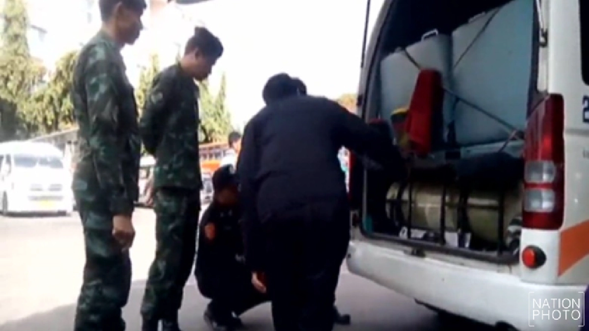 ศรีสะเกษเข้ม'รถตู้โดยสาร'ป้องซ้ำรอย 25 ศพ ศรีสะเกษเข้ม'รถตู้โดยสาร'ป้องซ้ำรอย 25 ศพ