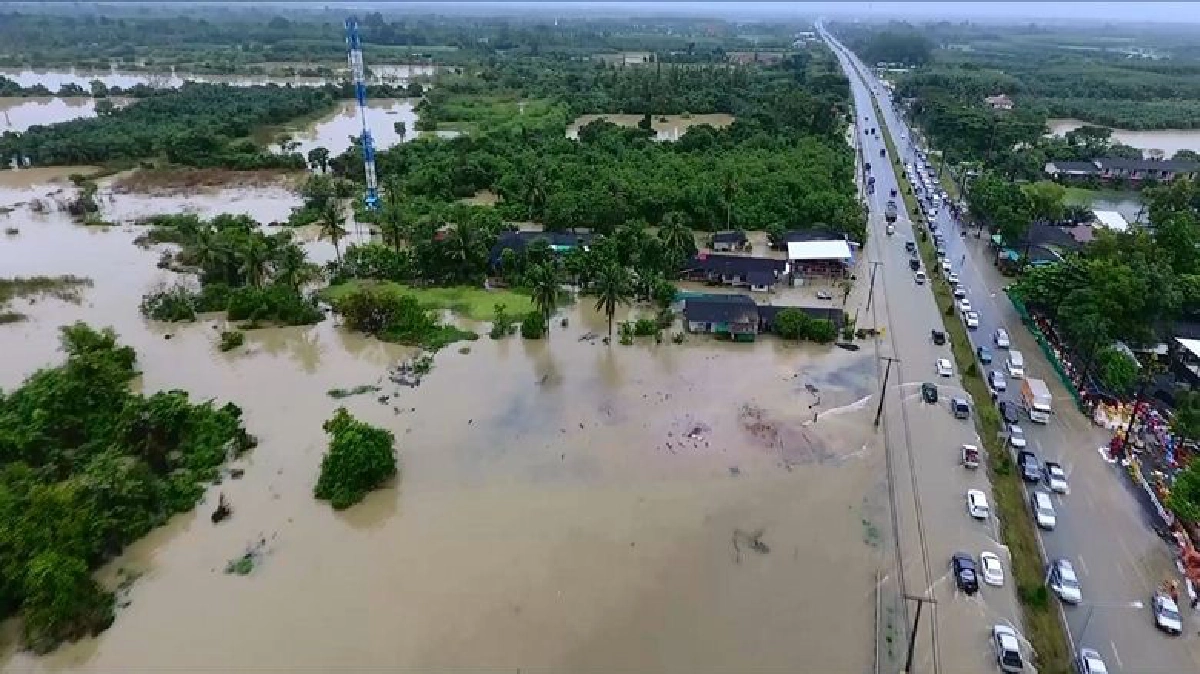 13จว.ใต้ระวังฝนตกหนักถึงหนักมาก 13จว.ใต้ระวังฝนตกหนักถึงหนักมาก