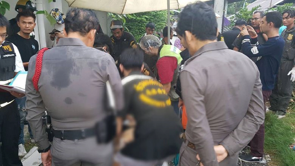 ผงะ!ศพสาวใหญ่ชาวจีนลอยคลองส่งน้ำหลังรพ.พระราม9 ผงะ!ศพสาวใหญ่ชาวจีนลอยคลองส่งน้ำหลังรพ.พระราม9