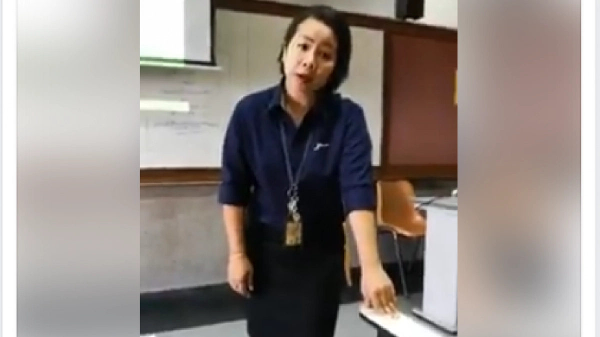 อ.สดชื่น ปลื่ม!! หลังไลฟ์สด เด็กเรียนเต็มห้อง อ.สดชื่น ปลื่ม!! หลังไลฟ์สด เด็กเรียนเต็มห้อง