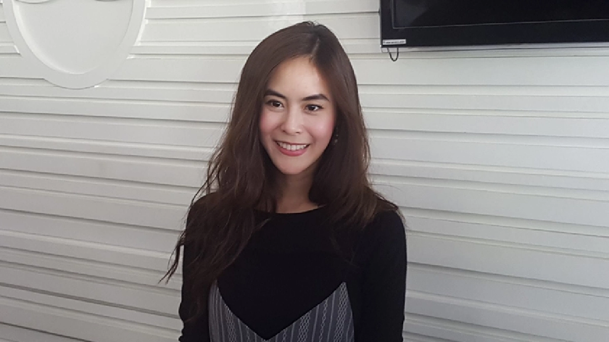 ‘พีค’ ติดใจปรับลุคเรียบร้อยสลัดคราบเซ็กซี่ (คลิป)