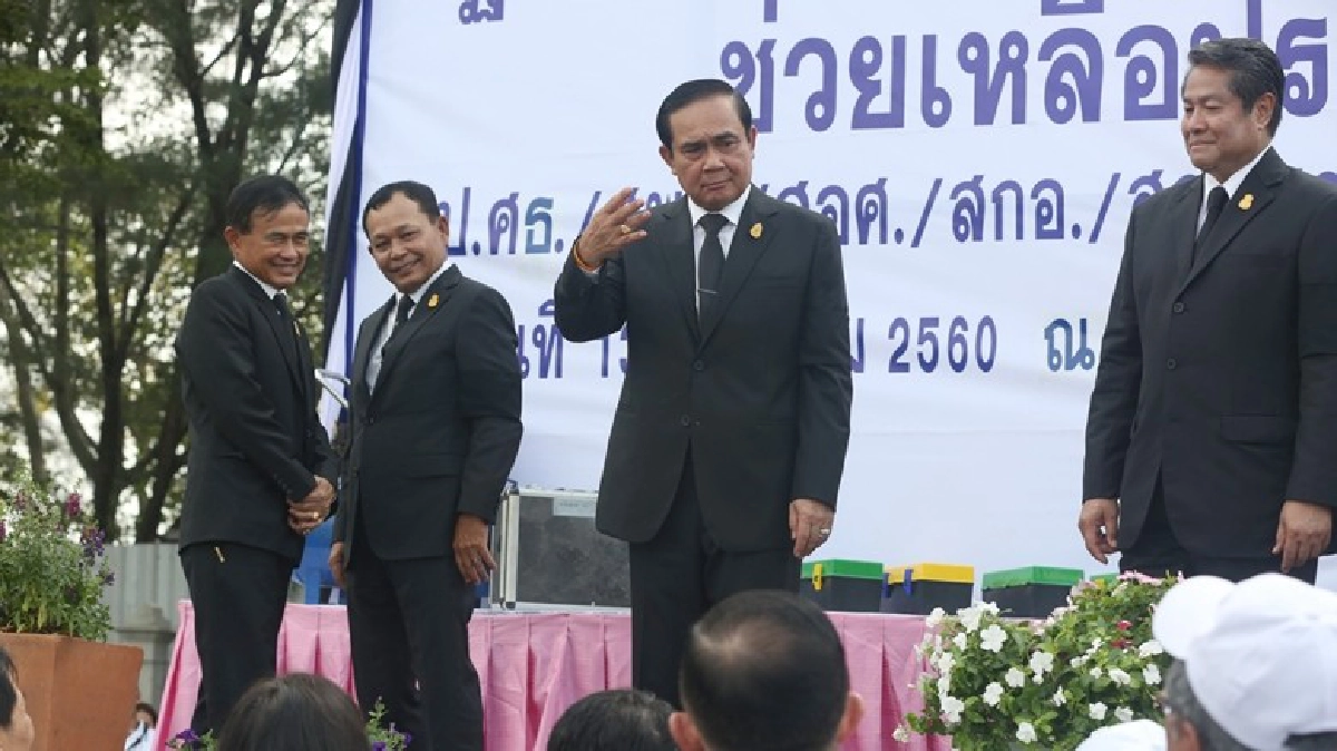 "บิ๊กตู่" กำชับคาราวานช่วยน้ำท่วมใต้ ทูตปรองดอง รบ.